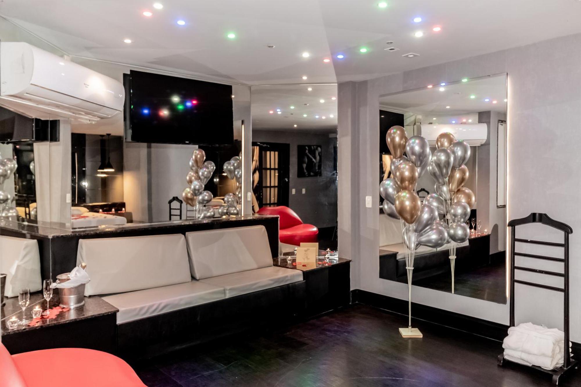 Bambina Hotel -Adultos Somente — Photos 3